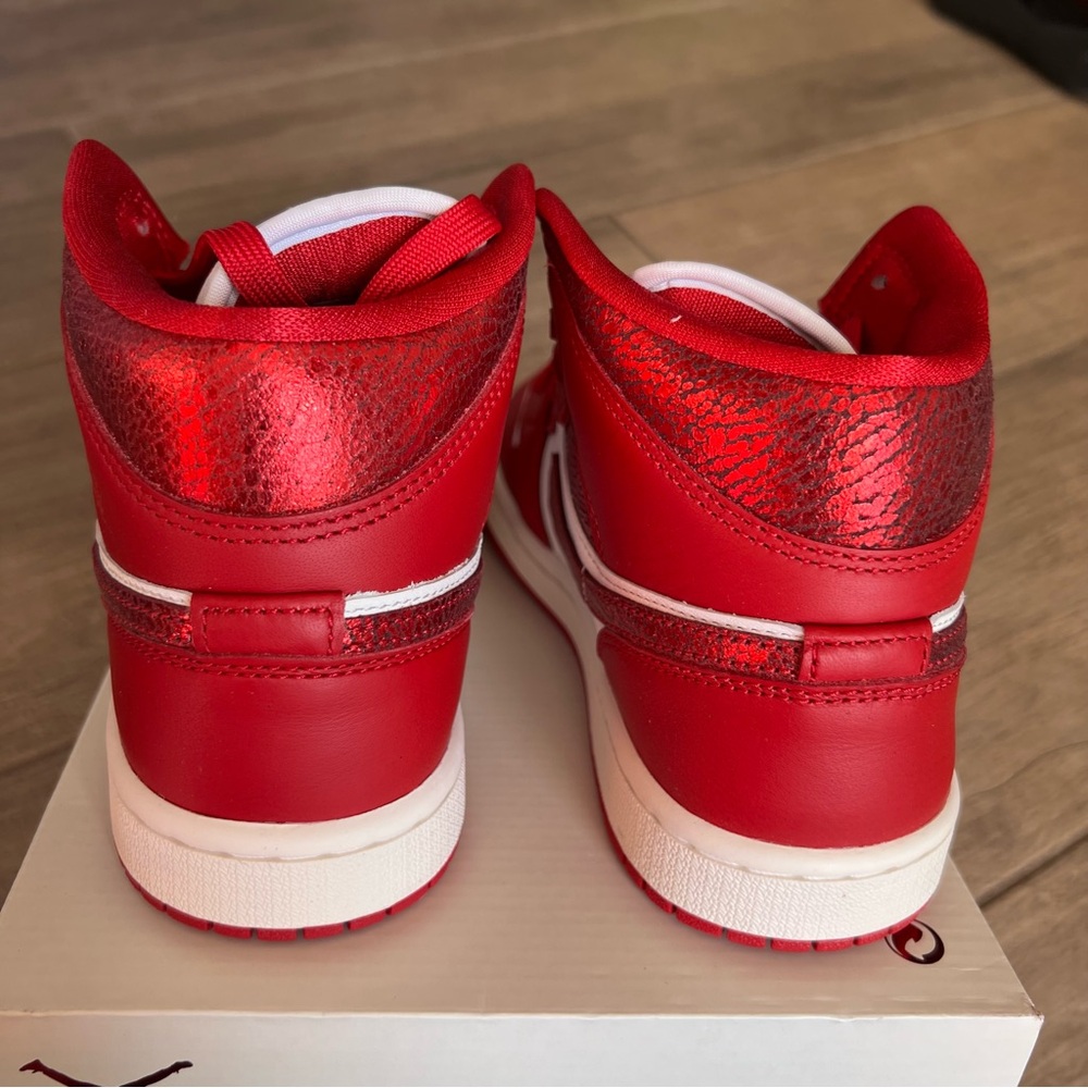 Air Jordan 1 Mid SE ( box without lid ) - Picture 8 of 10